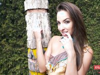 Amirah Adara - giovane amante