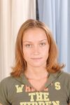Kathia Nobili a skleněné dildo