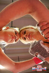 Nataly Von e Nikky Thorne lotta