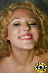Shirley Dimples v sací díře