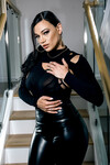 Mona Azar il milf con tette enormi