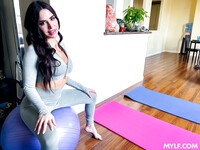 Black-haired bombshell Suttin can't wait to get laid