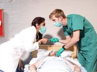Sahara Knite - Píča doktor