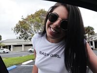 Gina Valentina fa sesso per soldi