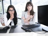 Alison Rey a Gina Valentina při práci